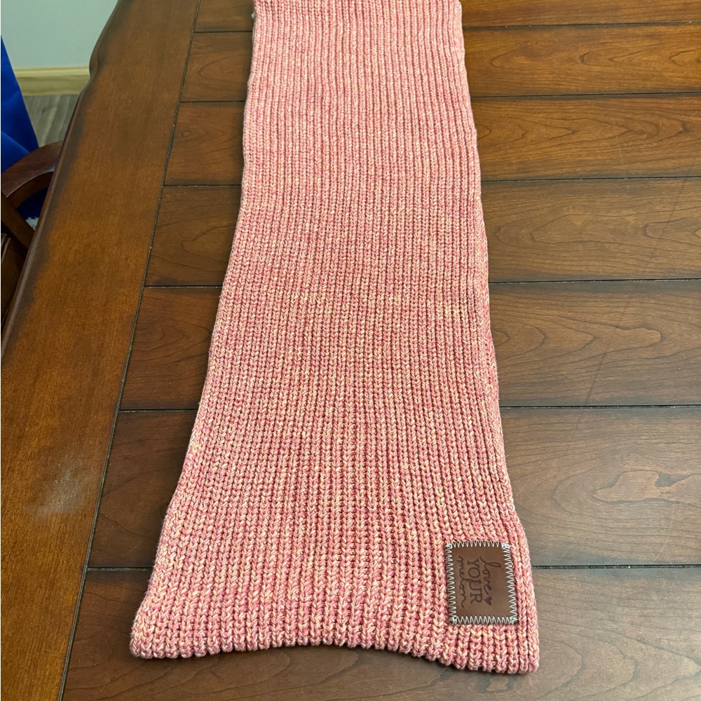 Love‎ your Melon  Pink Knit Scarf